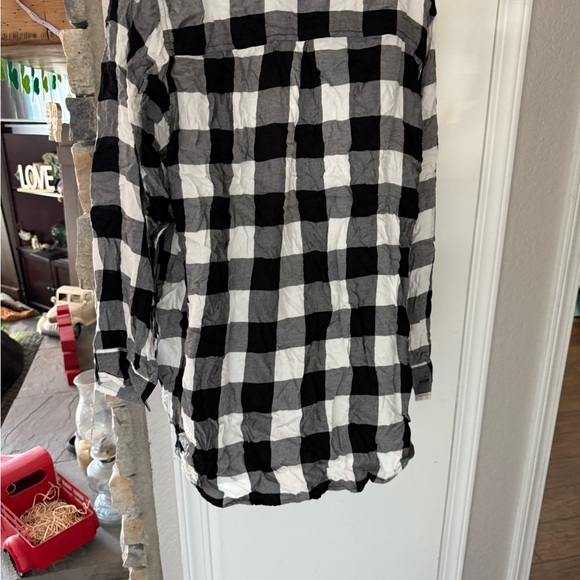 Terra & Sky Black & White Plaid Flannel Shirt 1X. #43 - Picture 2 of 4